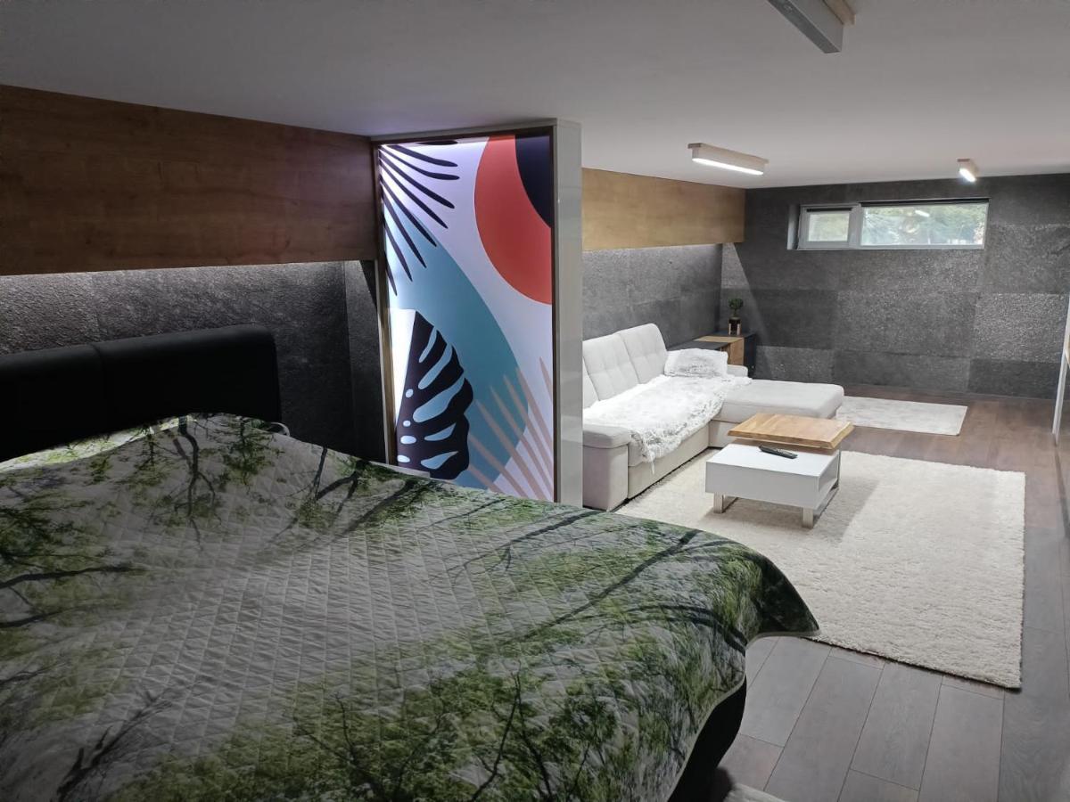 New Apartment Apartament Modern Recent Construit Modern Ujepitesu Tarsashazi Lakresz Меркуря-Чук Экстерьер фото