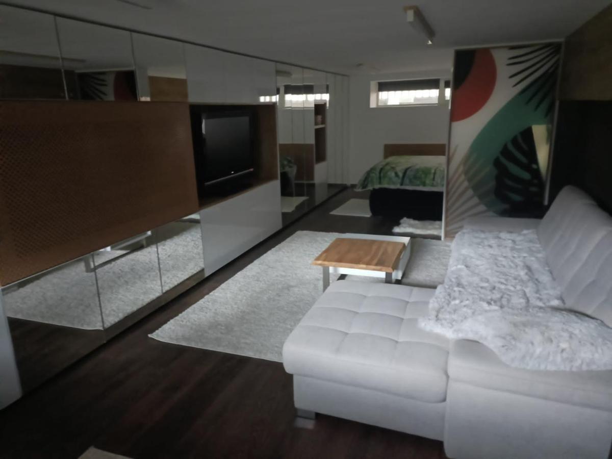 New Apartment Apartament Modern Recent Construit Modern Ujepitesu Tarsashazi Lakresz Меркуря-Чук Экстерьер фото